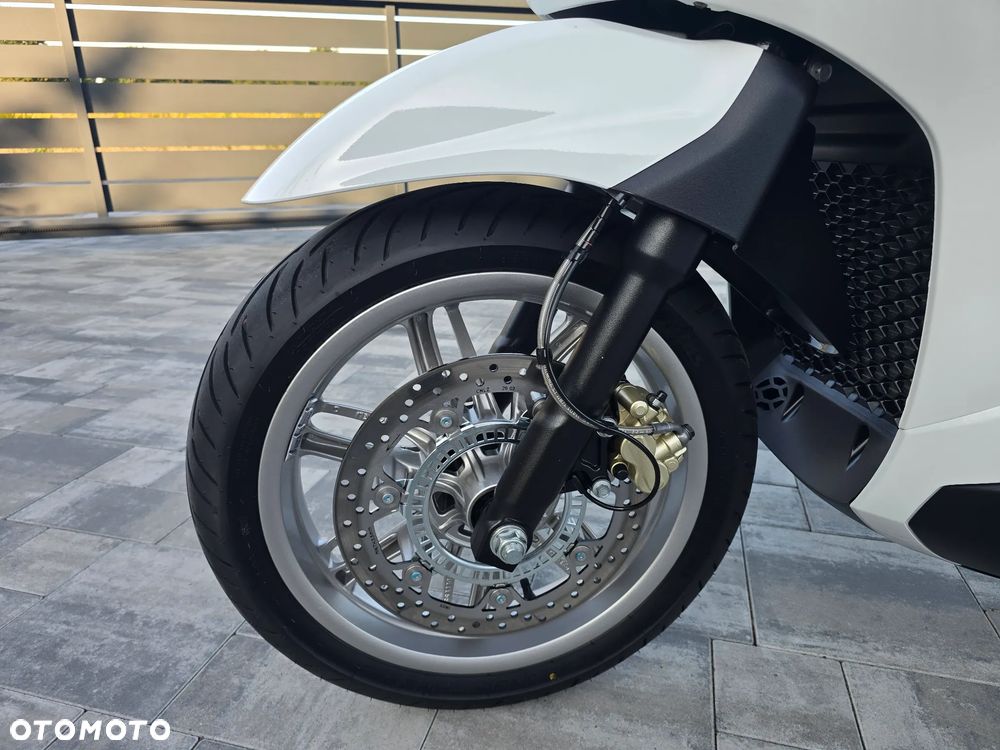 Piaggio Beverly - 15