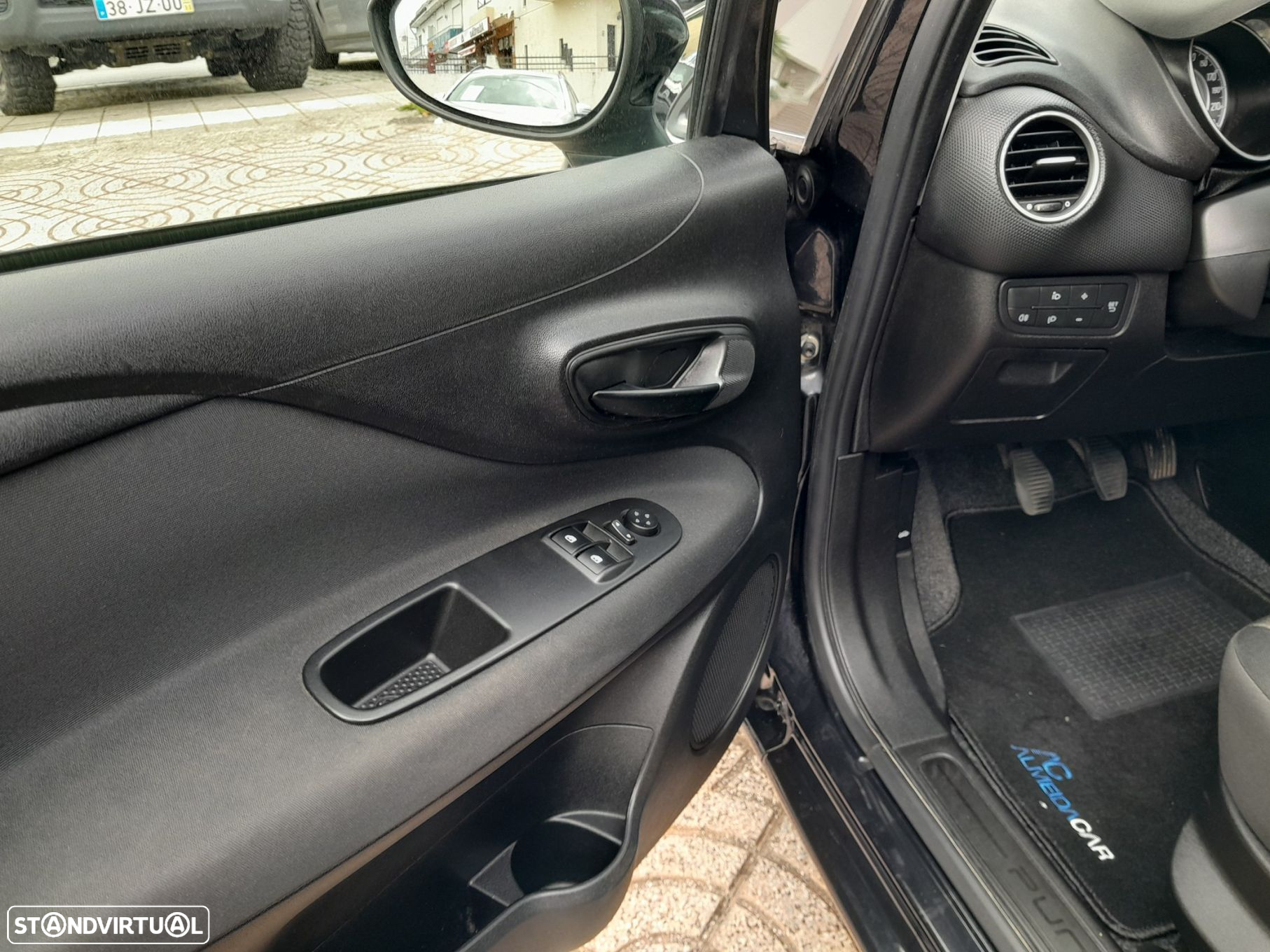 Fiat Punto 1.2 Easy S&S - 23
