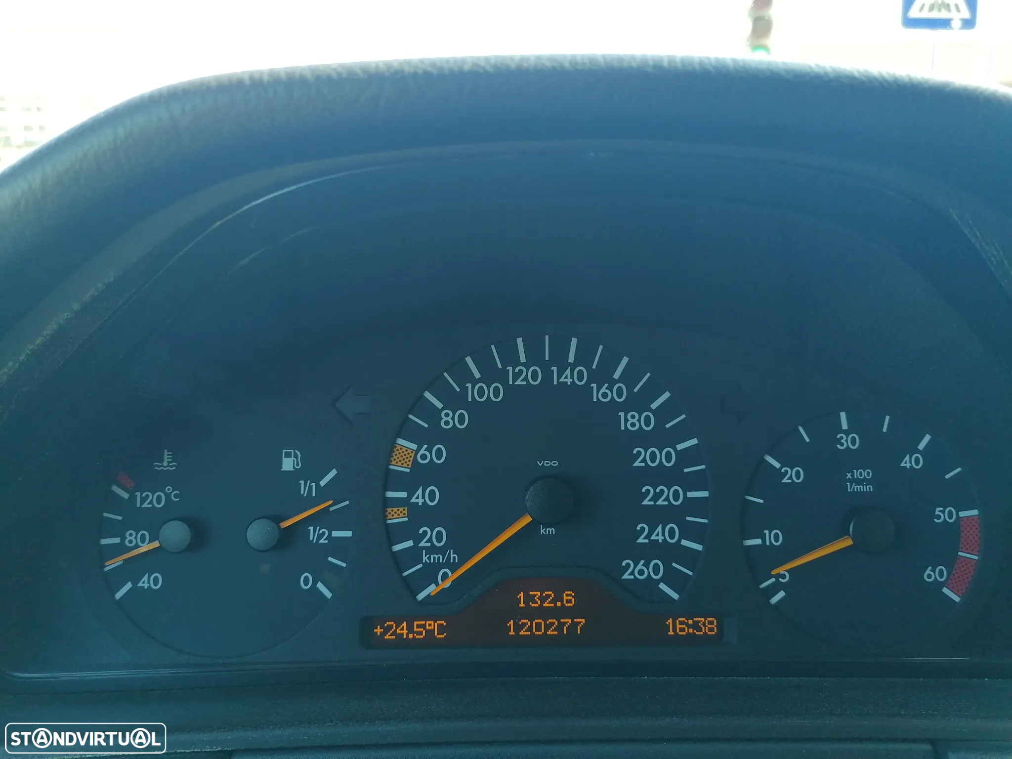 Mercedes-Benz E 300 - 14