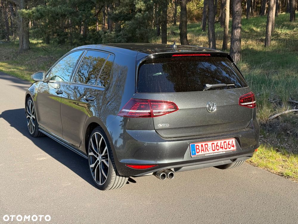 Volkswagen Golf GTD 2.0 TDI SCR DSG - 3