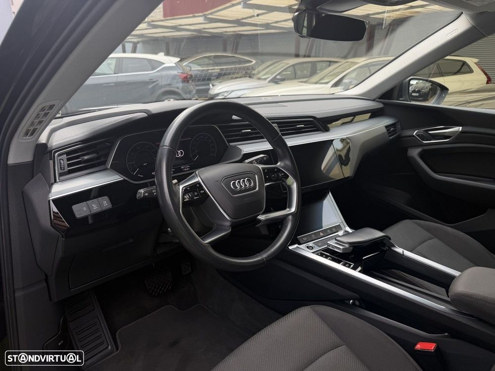 Audi e-tron 50 quattro - 23