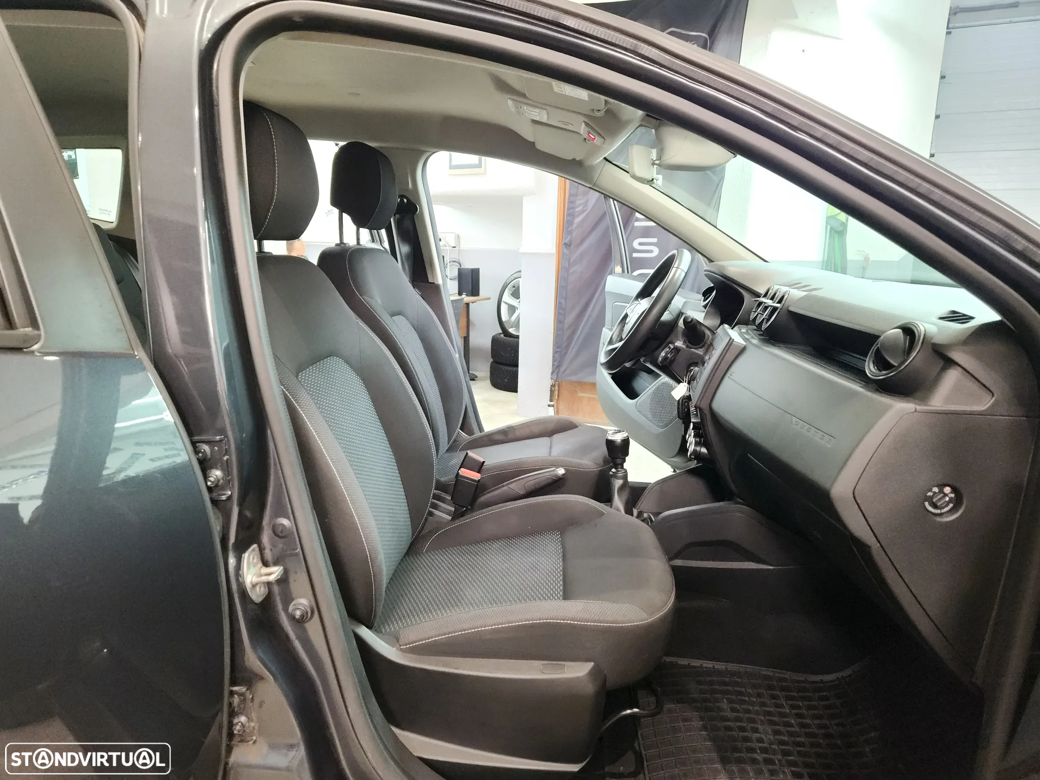 Dacia Duster 1.5 dCi Comfort - 28