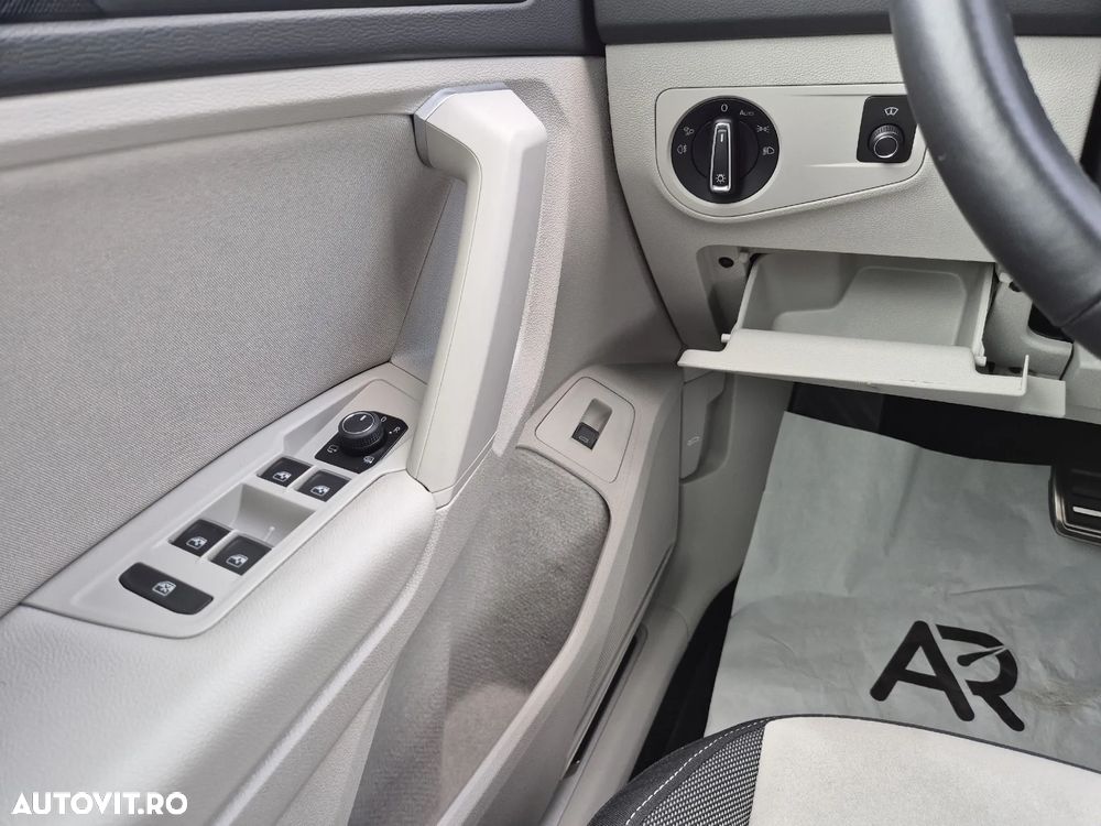 Volkswagen Tiguan 2.0 TDI SCR 4MOTION DSG Elegance - 14