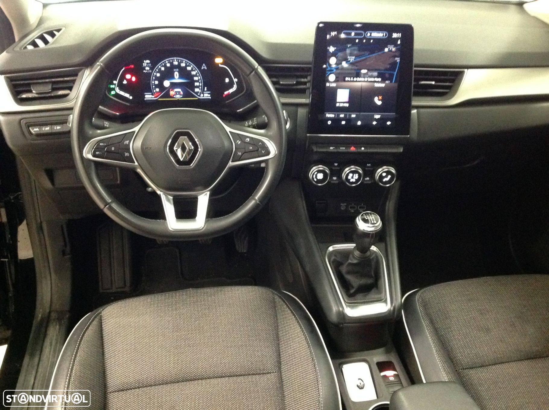 Renault Captur 1.0 TCe Exclusive - 17