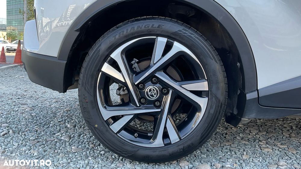 Toyota C-HR 1.8 HSD 4x2 CVT C-ult - 14
