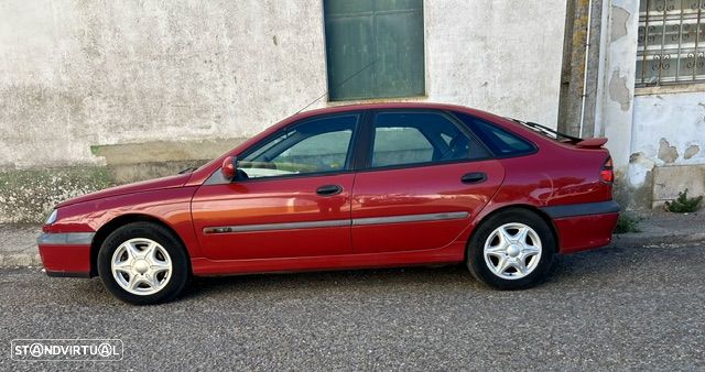 Renault Laguna - 8