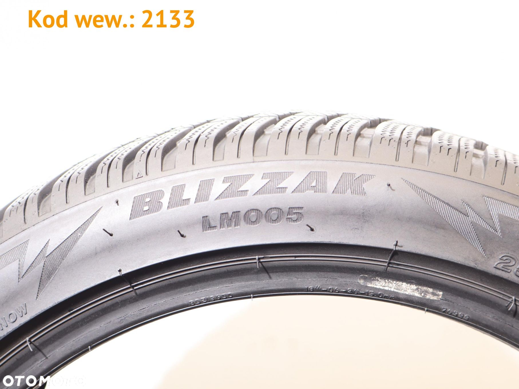 Bridgestone Blizzak LM005 - 255/40 R18 - 5