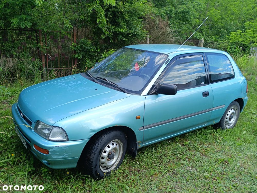 Daihatsu Charade - 1