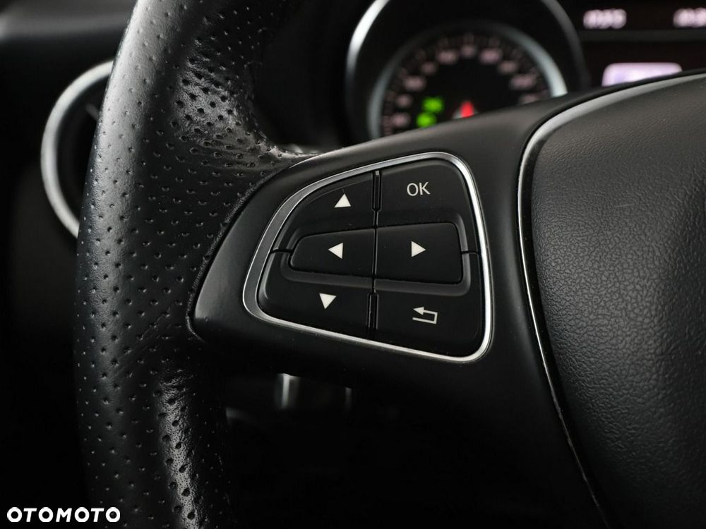 Mercedes-Benz CLA 180 d 7G-DCT - 31