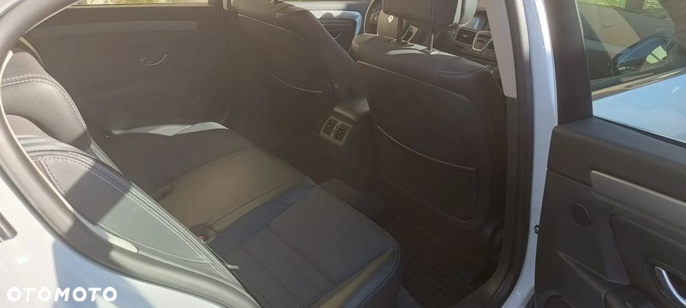 Renault Laguna dCi 110 FAP Dynamique - 17