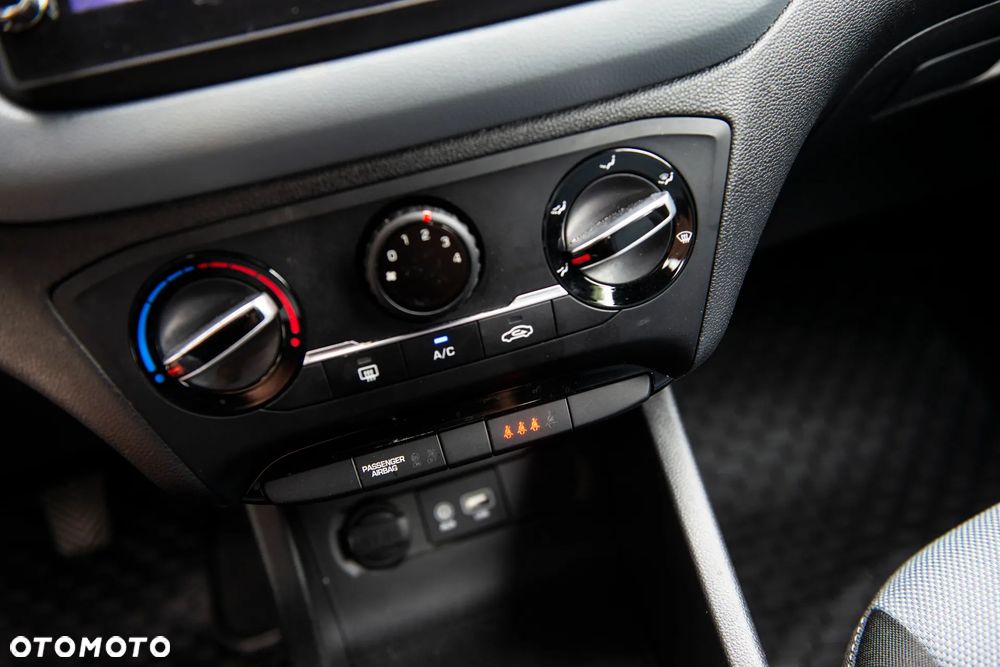 Hyundai i20 1.2 Select - 35