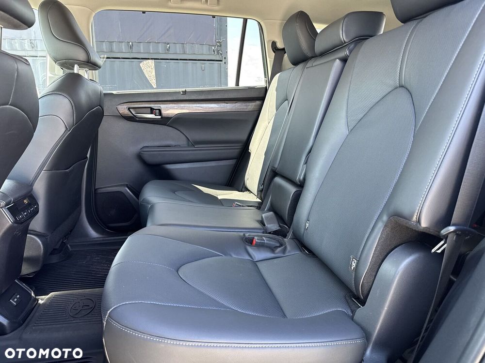 Toyota Highlander - 17