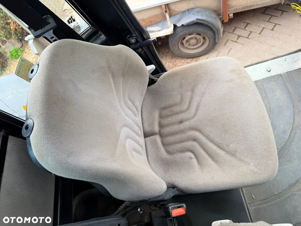 JCB Fastrac 3220 - 22