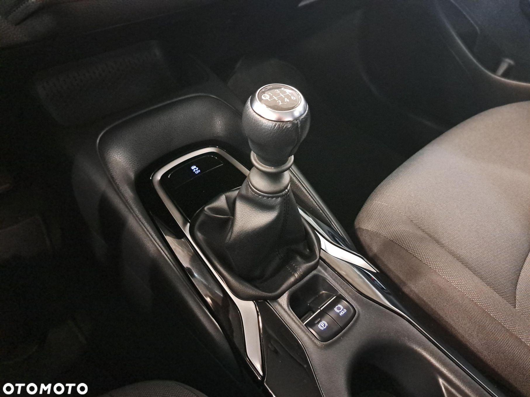 Toyota Corolla - 24