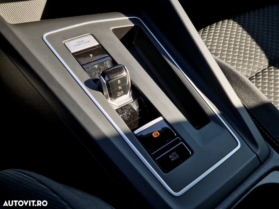 Volkswagen Golf 2.0 TDI DSG Life - 17