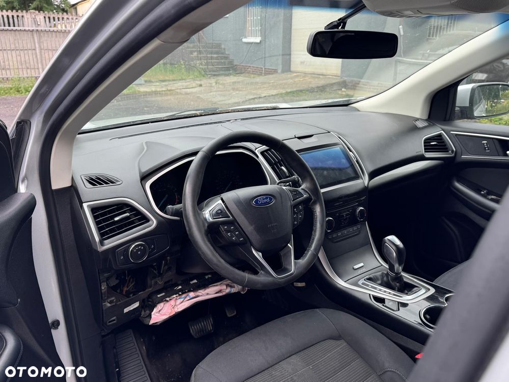 Ford Edge - 10