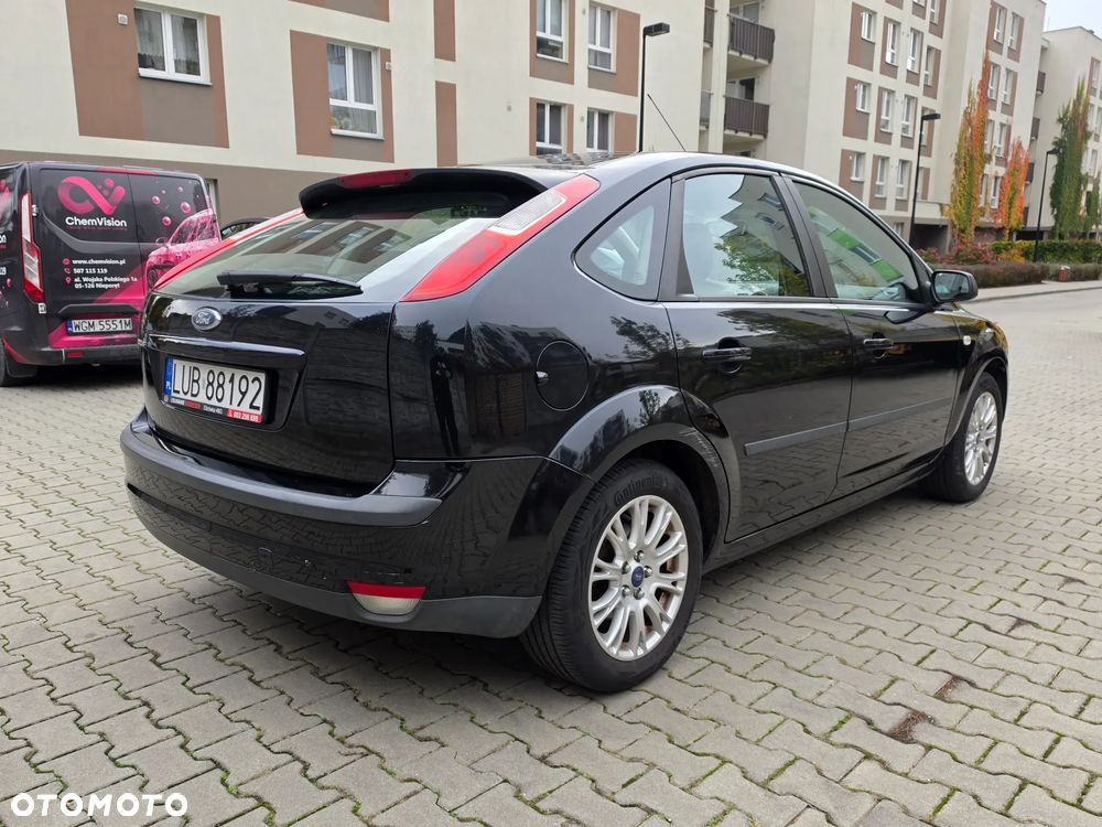 Ford Focus 1.6 16V Fun X - 6