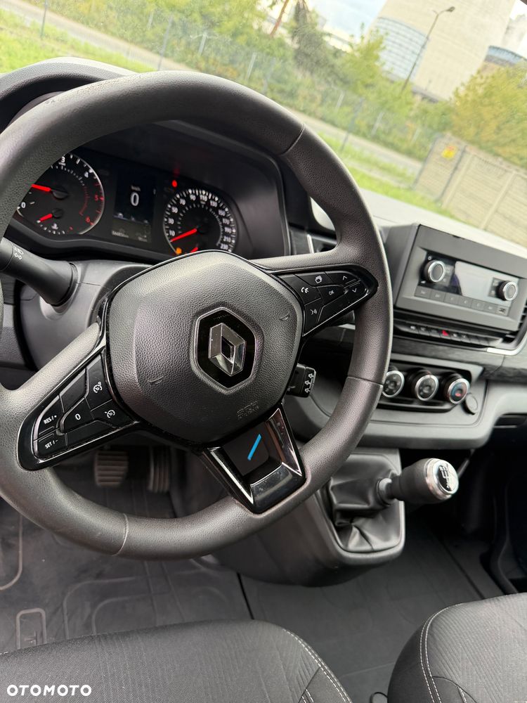 Renault TRAFIC - 12