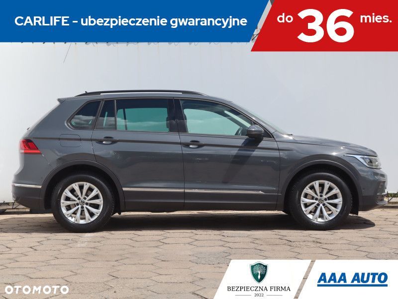 Volkswagen Tiguan - 8
