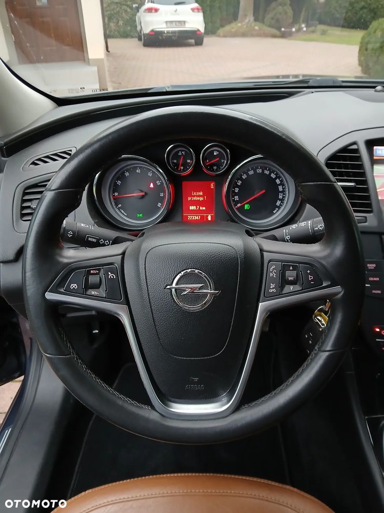 Opel Insignia - 15
