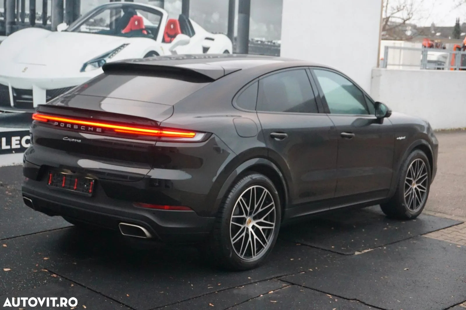 Porsche Cayenne Coupe S E-Hybrid - 4