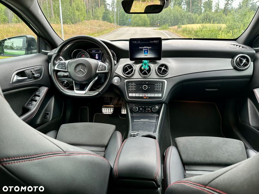 Mercedes-Benz GLA 250 4Matic 7G-DCT AMG Line - 8