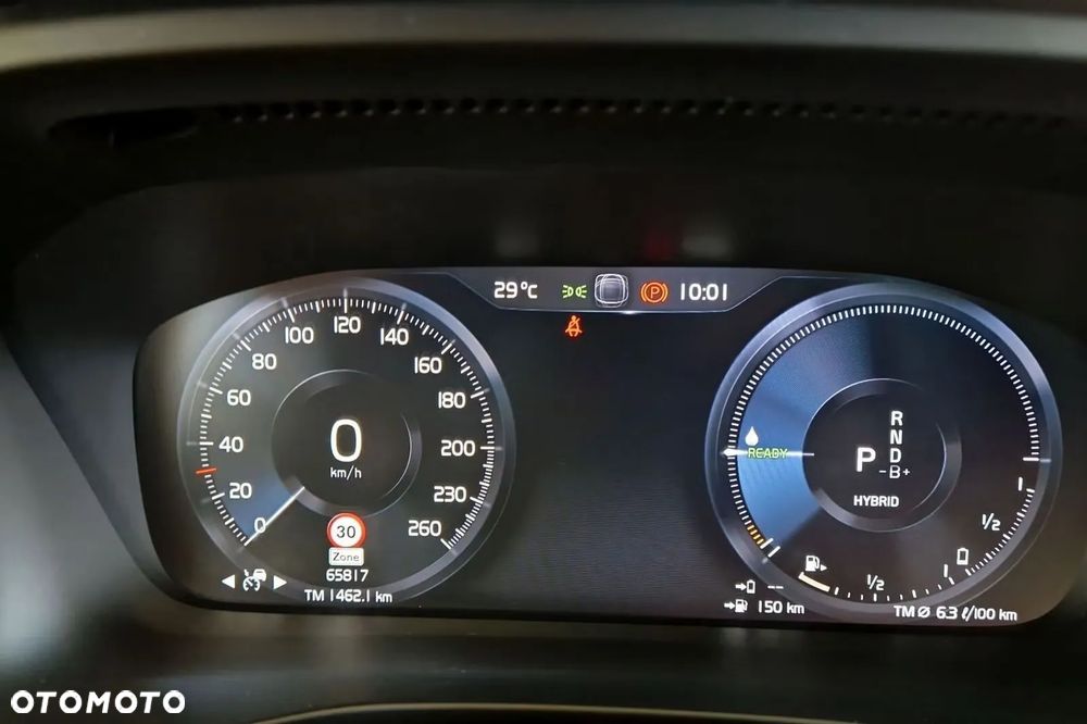 Volvo XC 40 T5 Twin Engine DKG R-Design - 17