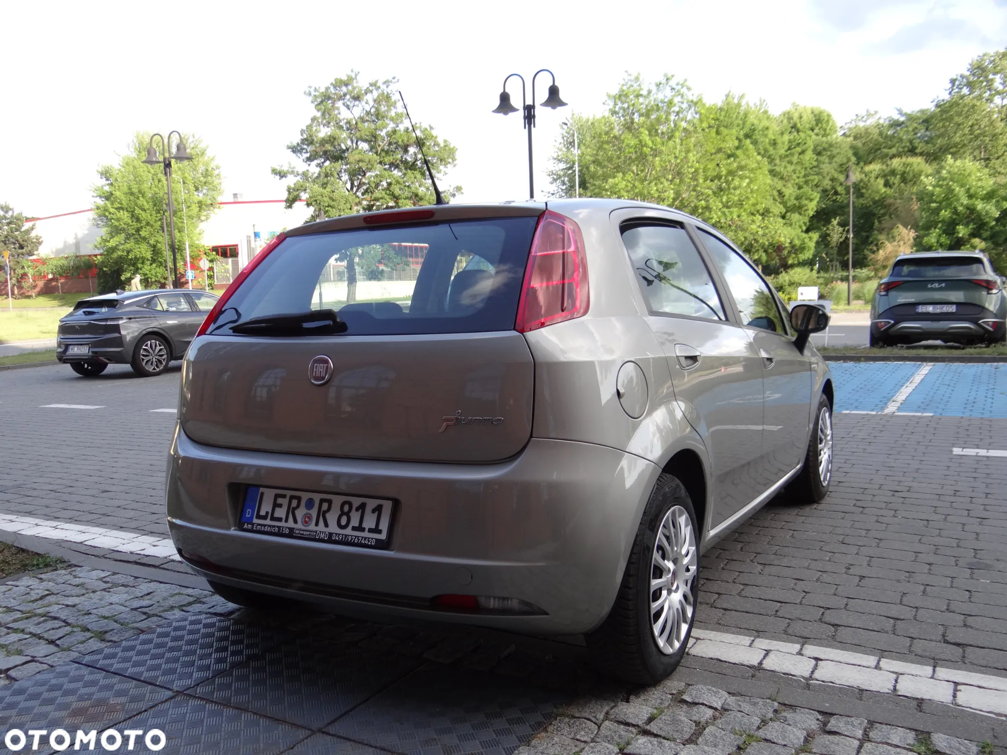 Fiat Punto 1.4 Young - 9