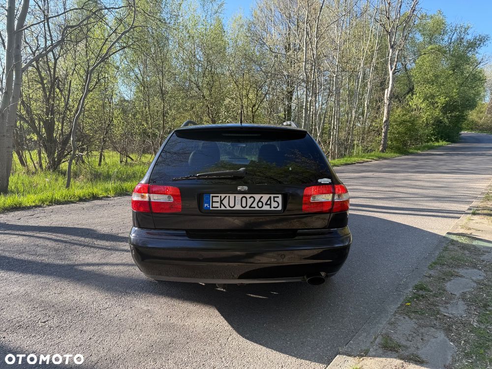 Volvo V40 2.0T Classic Limited Edition Sport - 4