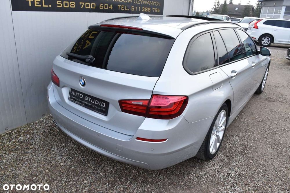 BMW Seria 5 520d xDrive - 39