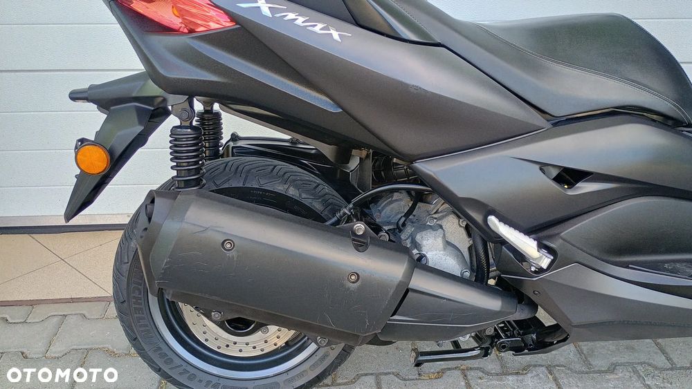 Yamaha X-max - 25