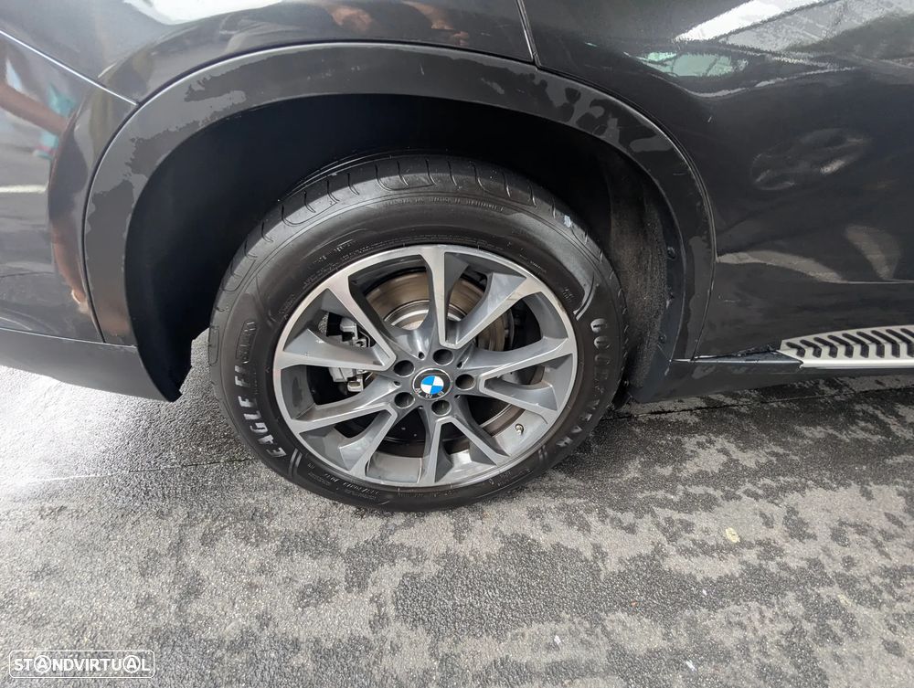 BMW X5 25 d sDrive Comfort 7L - 6