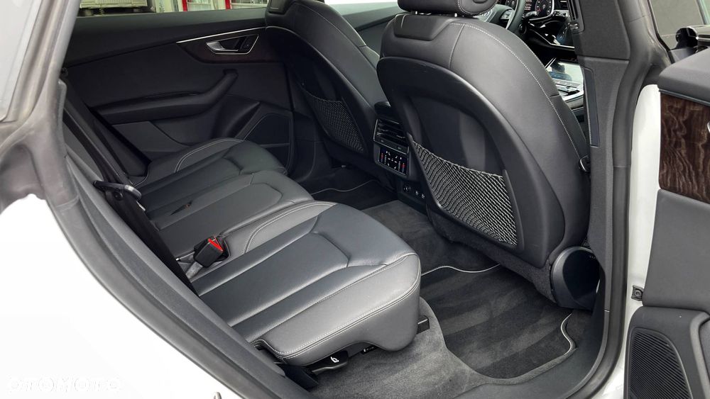 Audi Q8 - 24