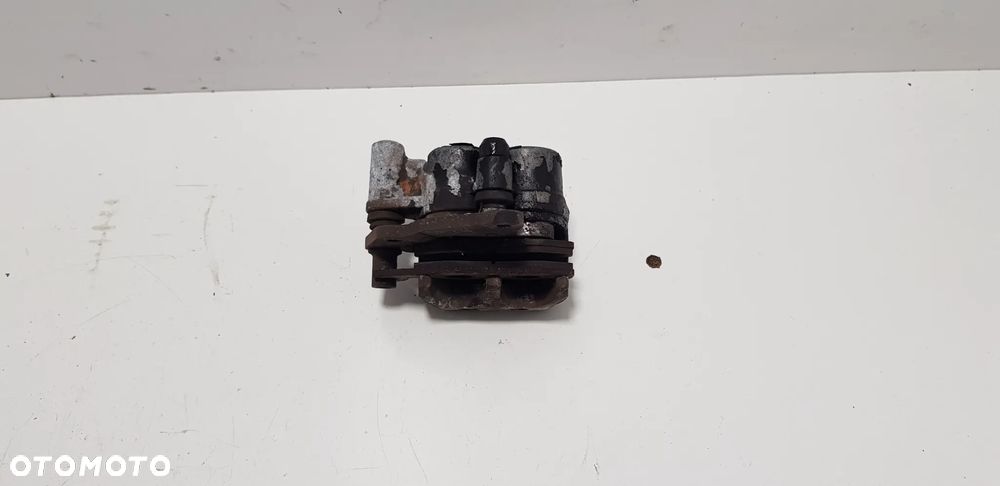 Gilera Nexus 300 Zacisk hamulca tył - 3