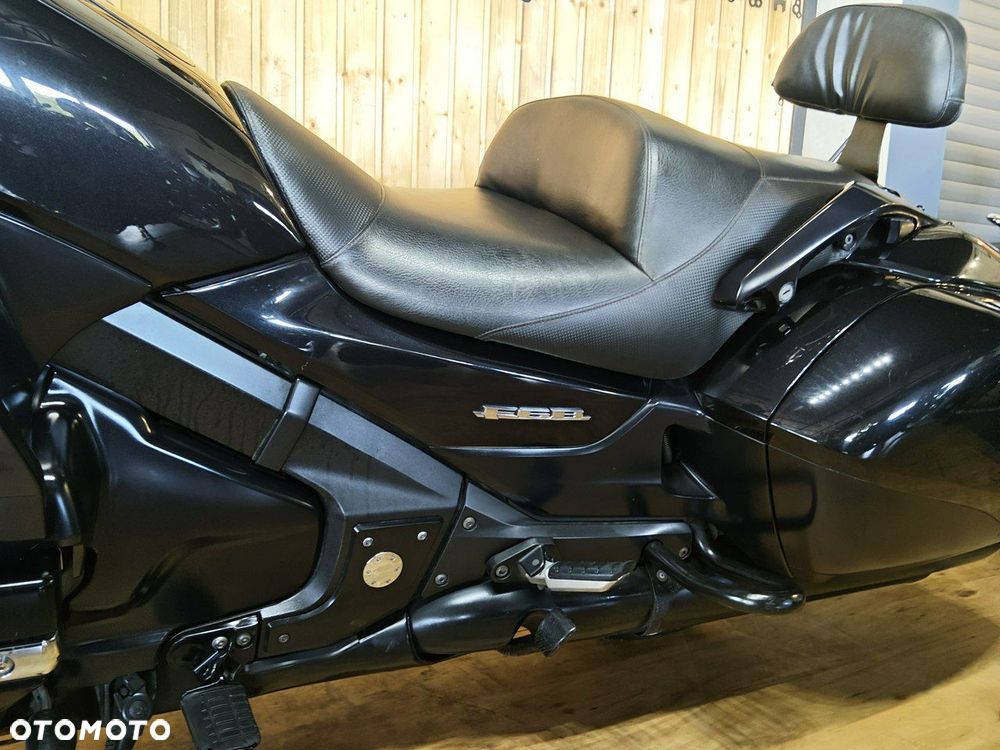Honda GL - 25