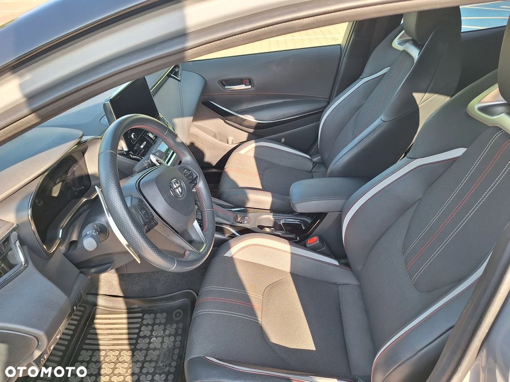 Toyota Corolla - 2