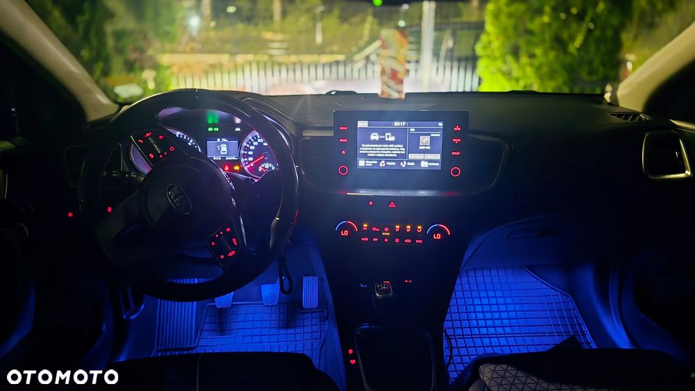 Kia Ceed 1.6 CRDi SCR L - 5