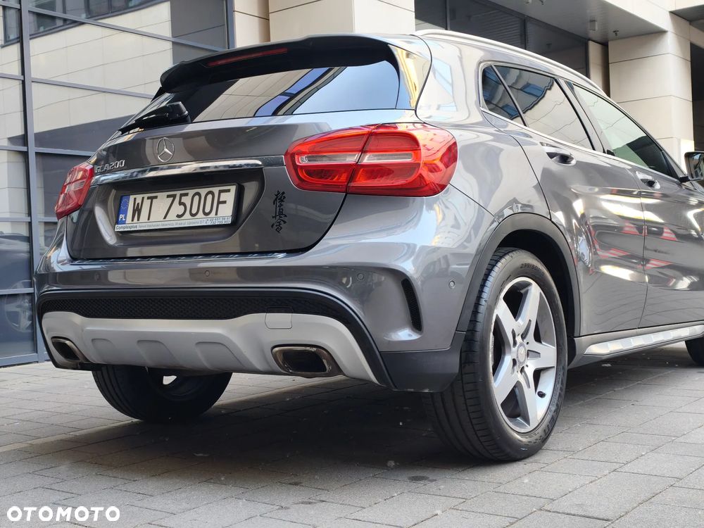 Mercedes-Benz GLA - 15