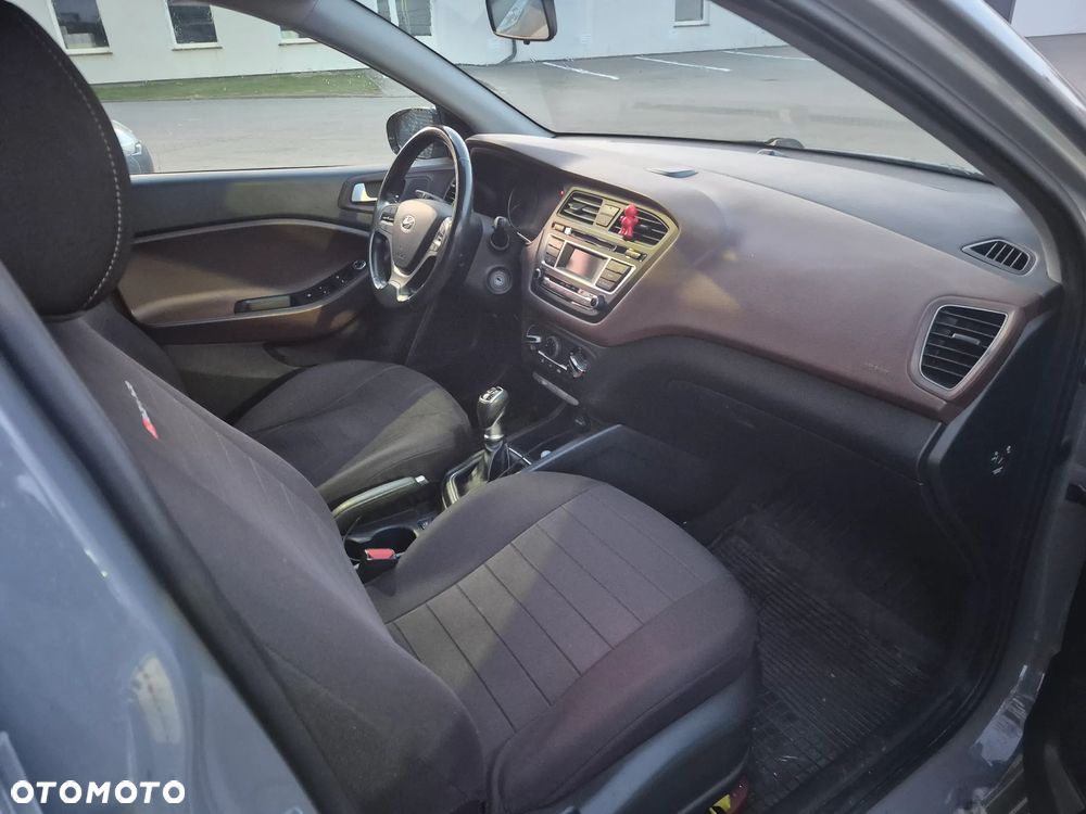 Hyundai i20 1.1 CRDi - 7