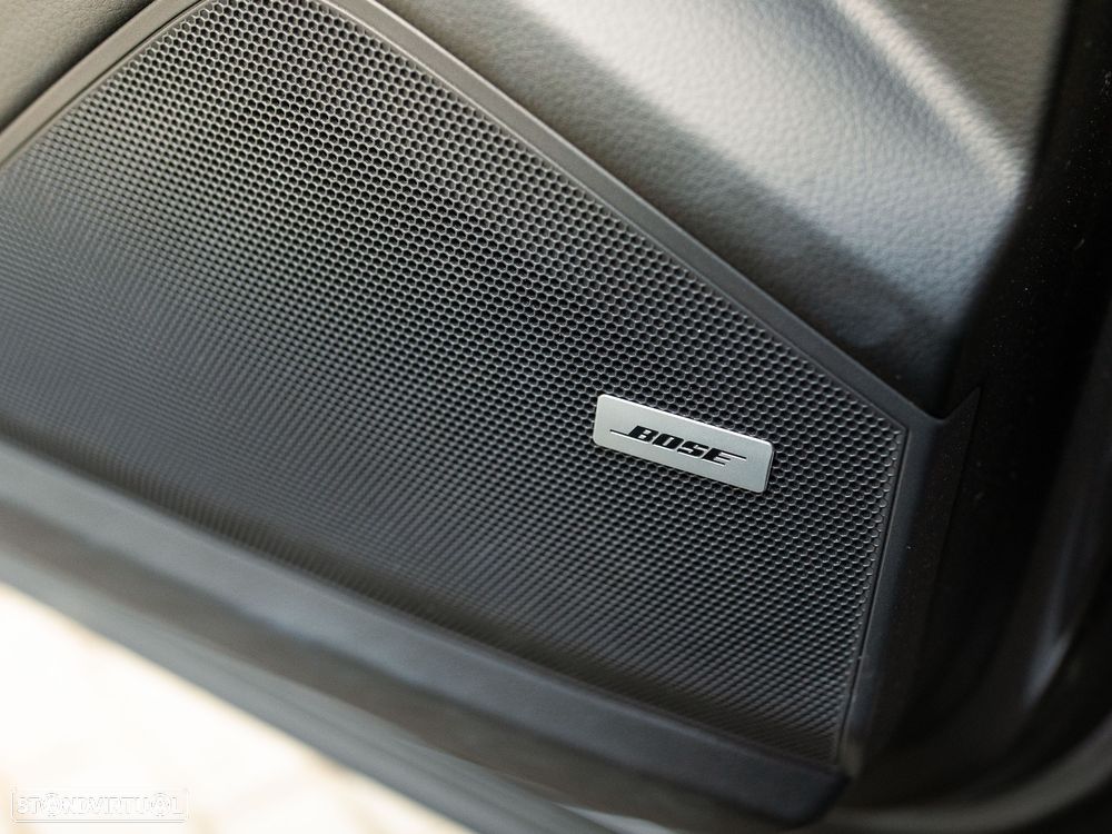 Porsche Cayenne Coupé E-Hybrid - 37