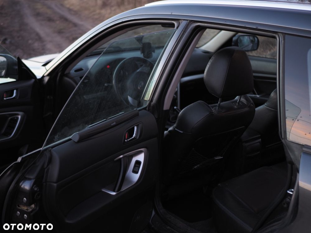 Subaru Legacy - 7