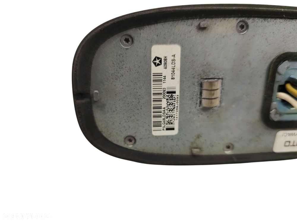 ANTENA DACHOWA PŁETWA JEEP CHEROKEE V KL (2014-2018) 81044LDS LAK. PDS - 2