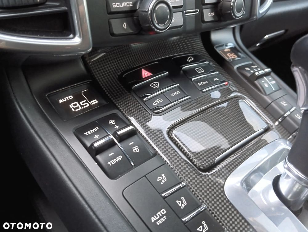 Porsche Cayenne Diesel Platinum Edition - 23