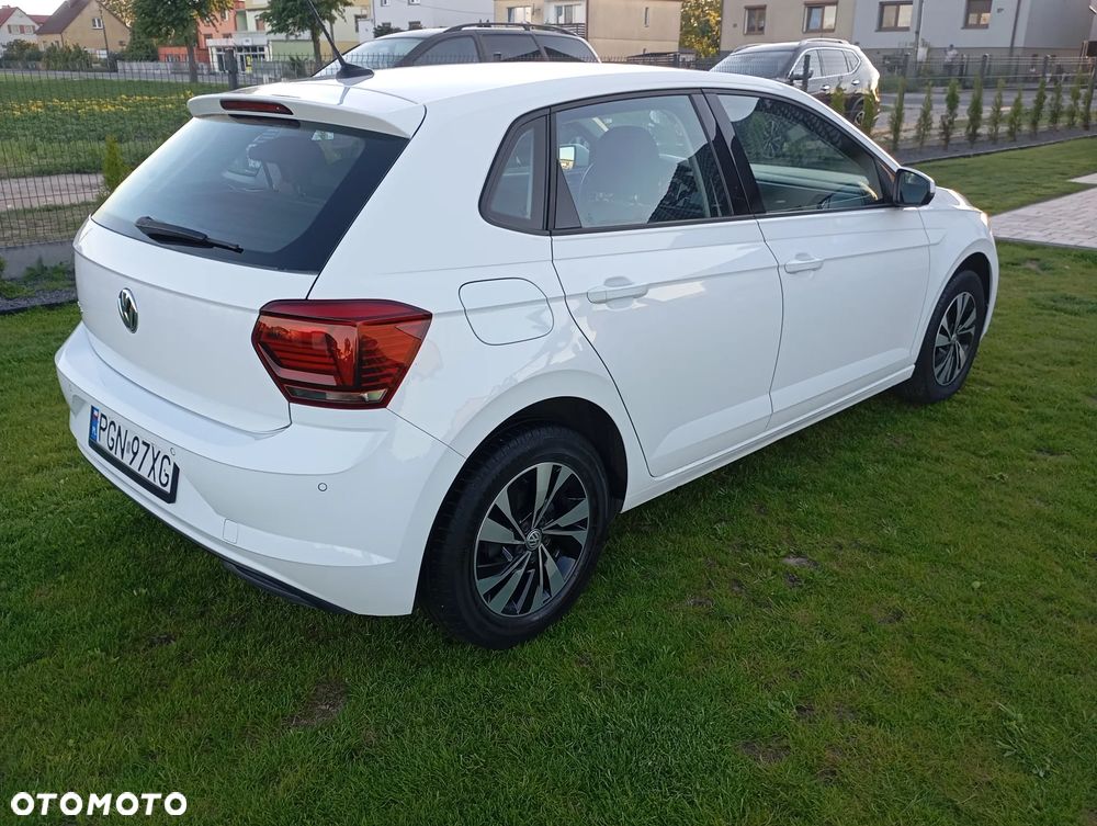 Volkswagen Polo - 9