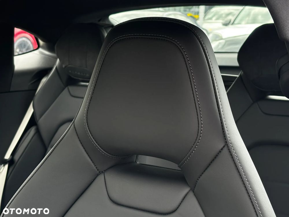 Porsche Panamera - 22