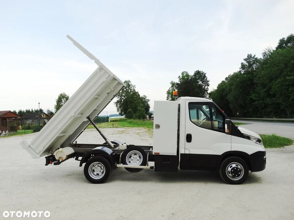 Iveco DAILY - 7