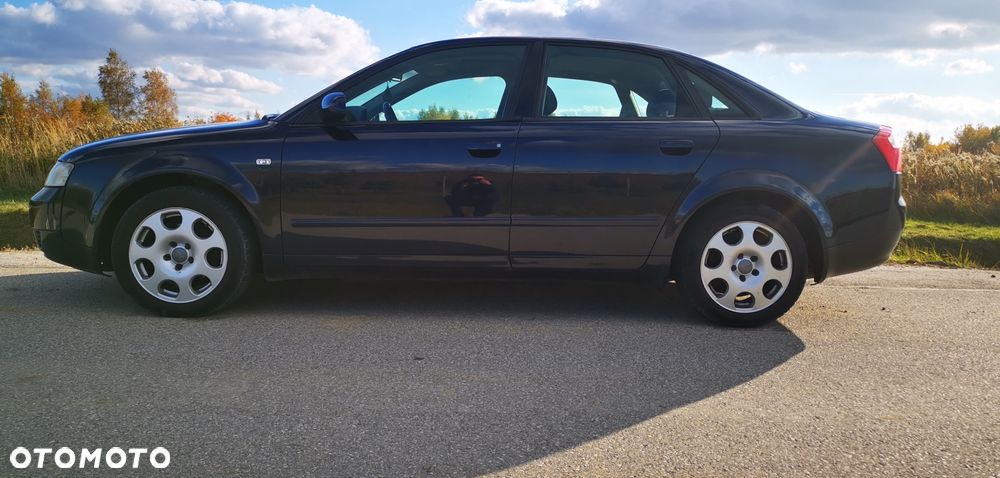 Audi A4 Limousine - 8