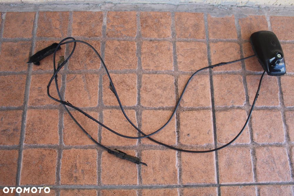 ANTENA DACHOWA GPS MERCEDES W210 - 1