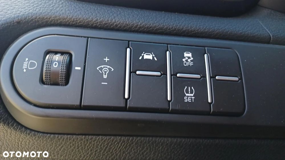 Kia XCeed 1.5 T-GDI M - 19