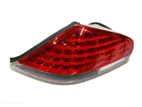 LAMPA TYLNA PRAWA BMW 6 E63 E64 VALEO 2003 2010 LED